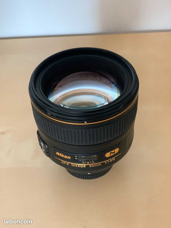 Nikon 85mm f/1.4 AI-s Review & Sample Image Files by Ken Rockwell