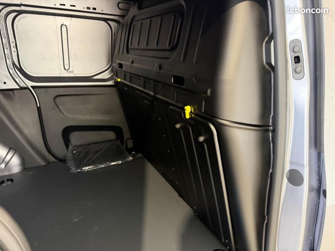 Citroën Berlingo VAN M DIESEL 130 CH AUT. XTR (image 29)