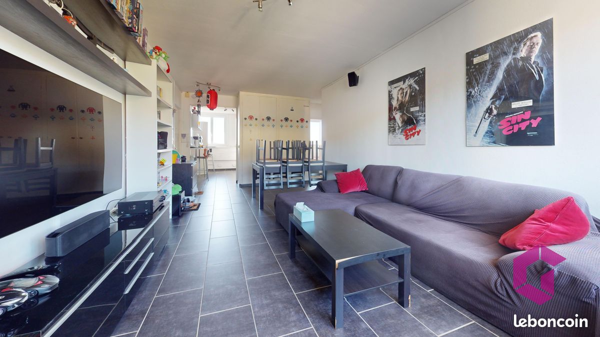Appartement 3 pièces 64 m² · à Saint-Étienne · 64 m² · 75 000 €