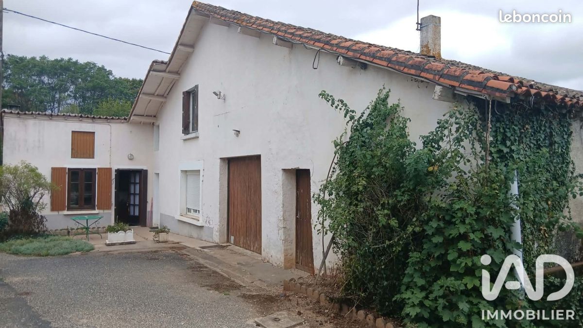 Maison 5 pièces 89 m² · à La Chapelle-Pouilloux · 89 m² · 84 000 €