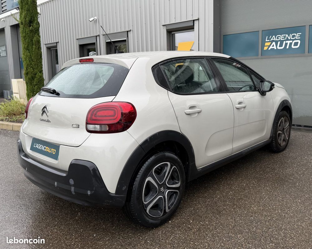 CITROEN C3 1.2 82ch FEEL - APPLE & ANDROID CARPLAY - Siège Chauffant - DISTRIBUTION NEUVE (image 4)