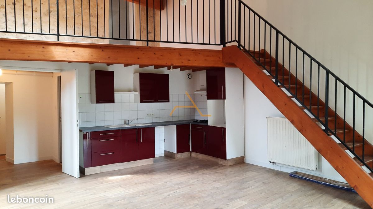 Appartement 5 pièces 120 m² · aux Tourrettes · 120 m² · 745 €/mois