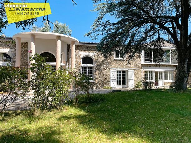 Propriété 6 pièces 245 m²
