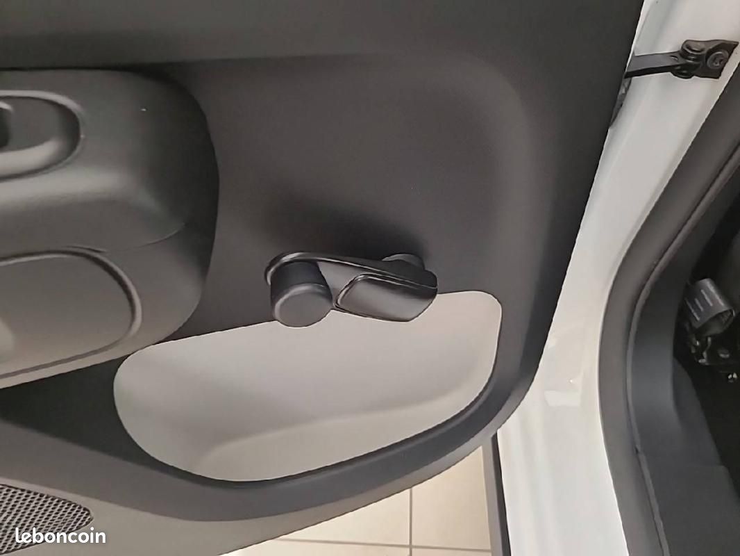 Citroën C3 PureTech 83 S&S BVM5 - Feel (image 27)