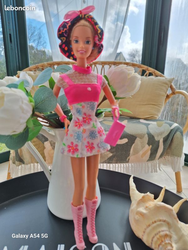 Poupées Barbie et accessoires originaux avec vêtements