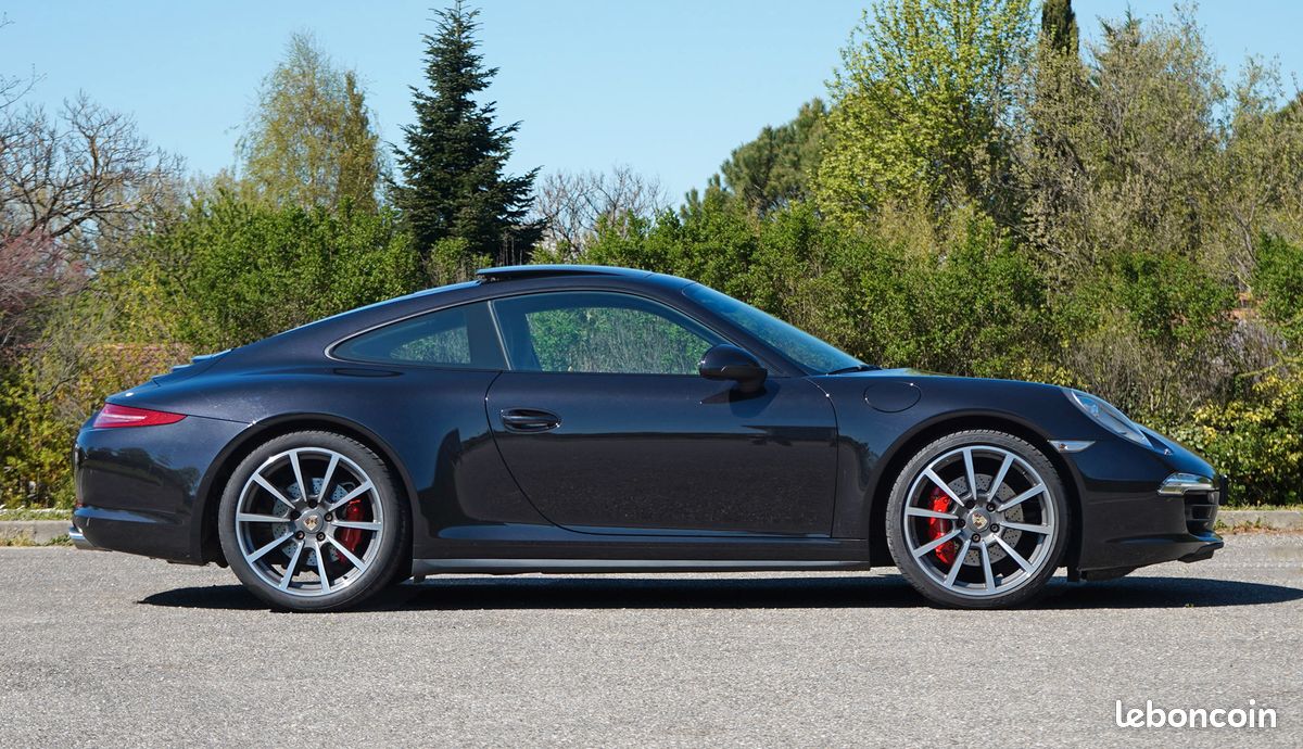 Porsche 991.1 Carrera 4S PDK Noir Basalte Métallisé Intérieur Full Cuir noir Pack Chrono Sport Plus Sièges Sport Plus adaptatifs chauffants Régulateur de vitesse Echappement Sport à Valves (image 2)
