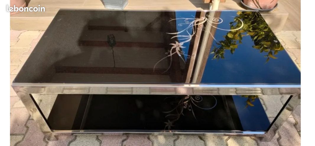 Table basse en verre (image 1)