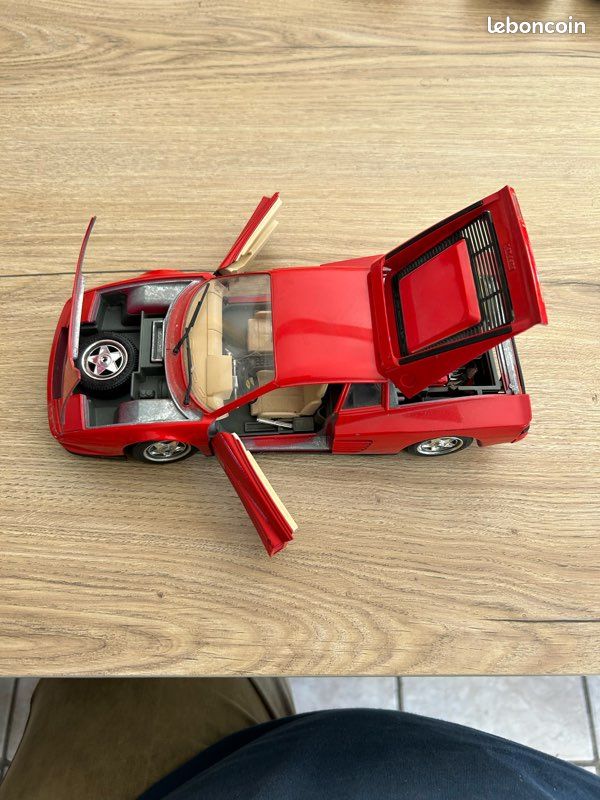 Voiture miniature Ferrari rouge testa rossa bburago italy 1/18 (image 5)
