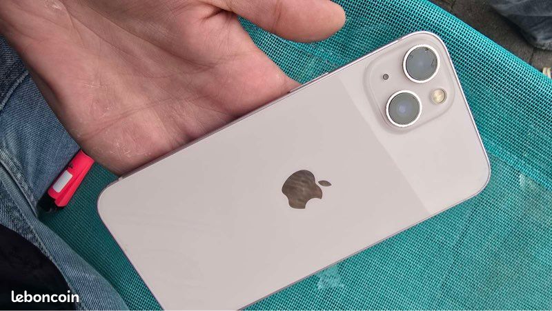 IPhone 13 (image 3)