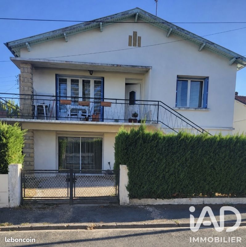 Maison 6 pièces 157 m² · à Bergerac · 157 m² · 165 000 €