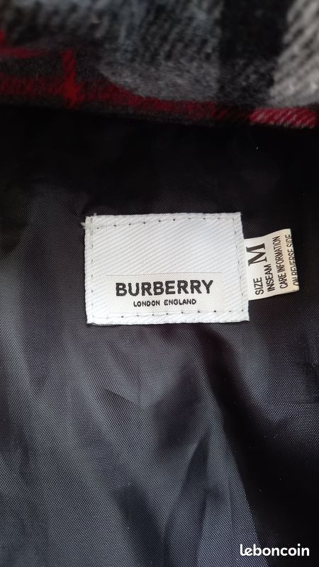 Doudoune Burberry noire taille M (image 3)