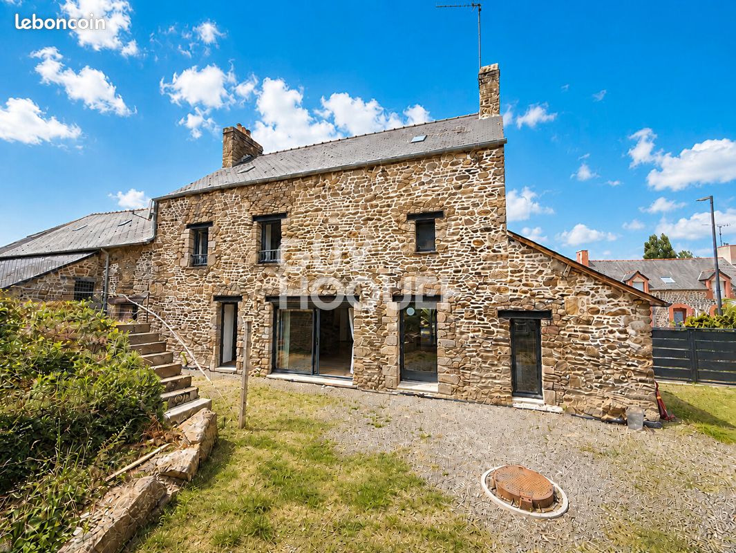 Maison 5 pièces 140 m² · à Saint-Broladre · 140 m² · 265 000 €
