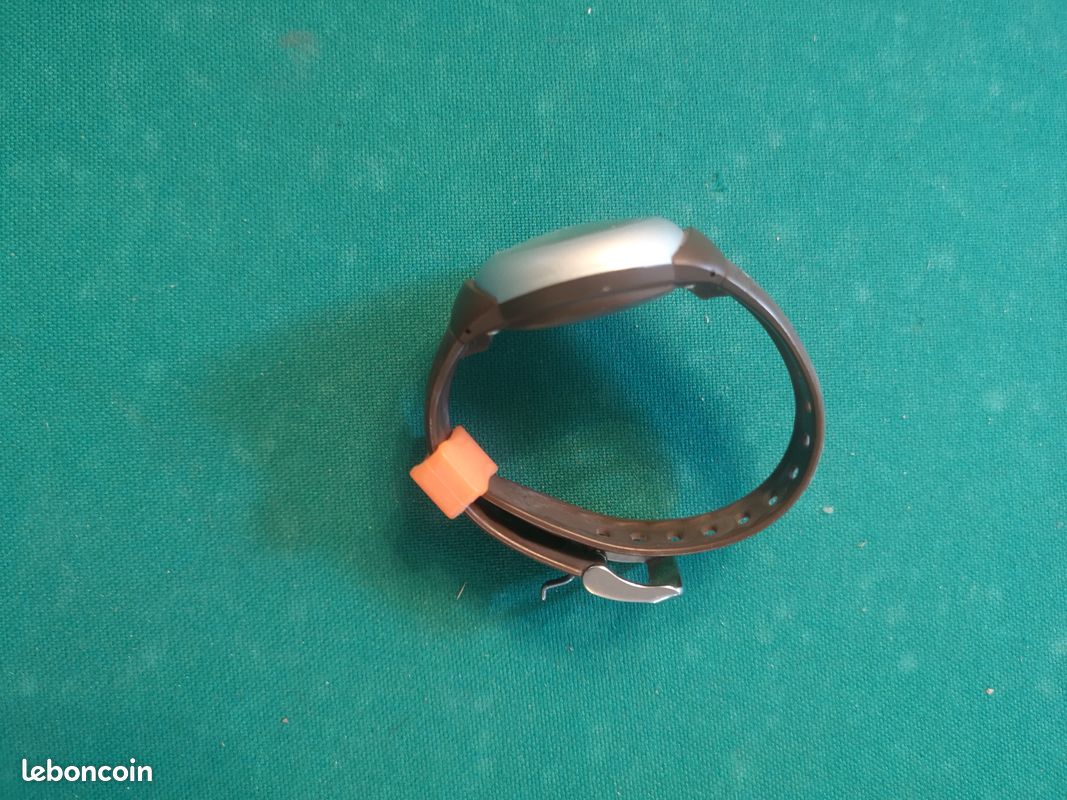 Montre Décathlon Géonaute garçon résistante à l'eau Montres Bijoux