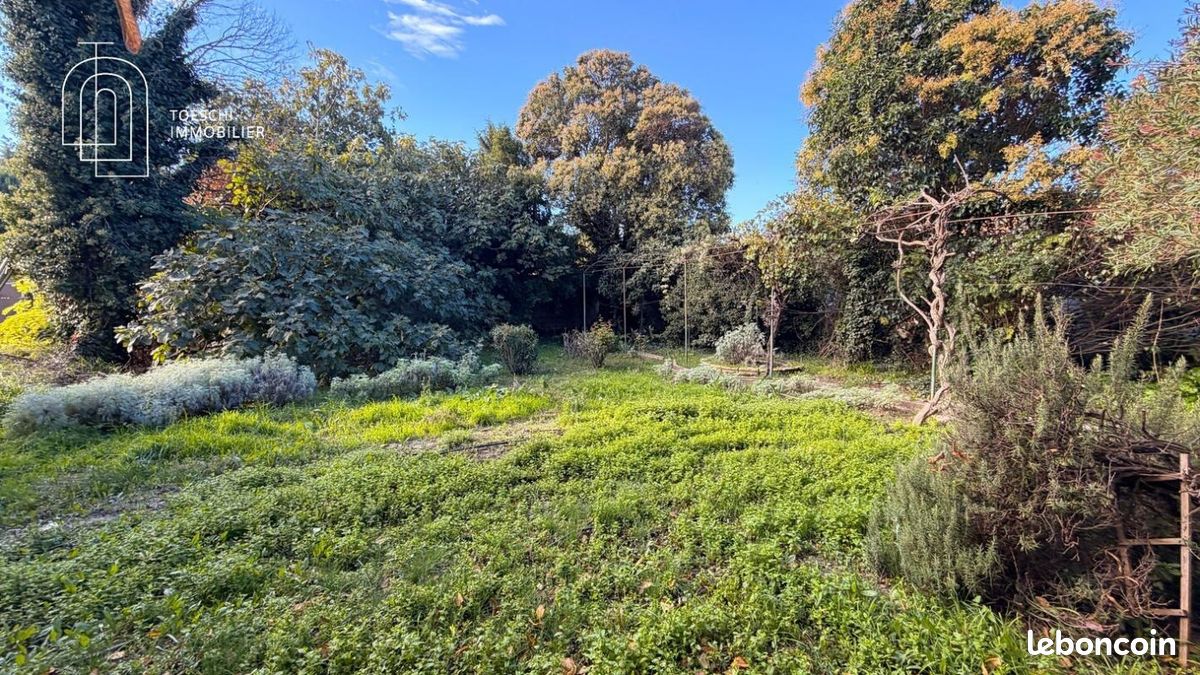 Maison 6 pièces 178 m² · à Tarascon · 178 m² · 232 000 €