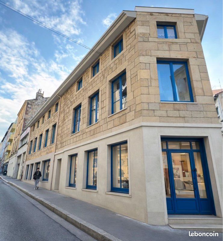 Appartement 4 pièces 85 m² · à Saint-Étienne · 85 m² · 49 000 €