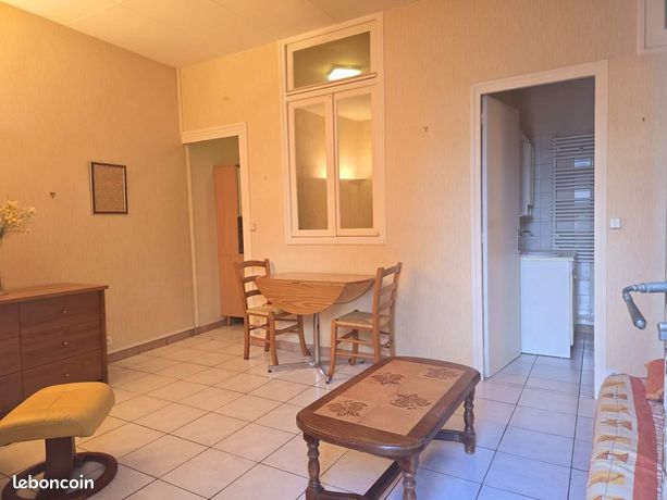 Studio 1 pièce 29 m²