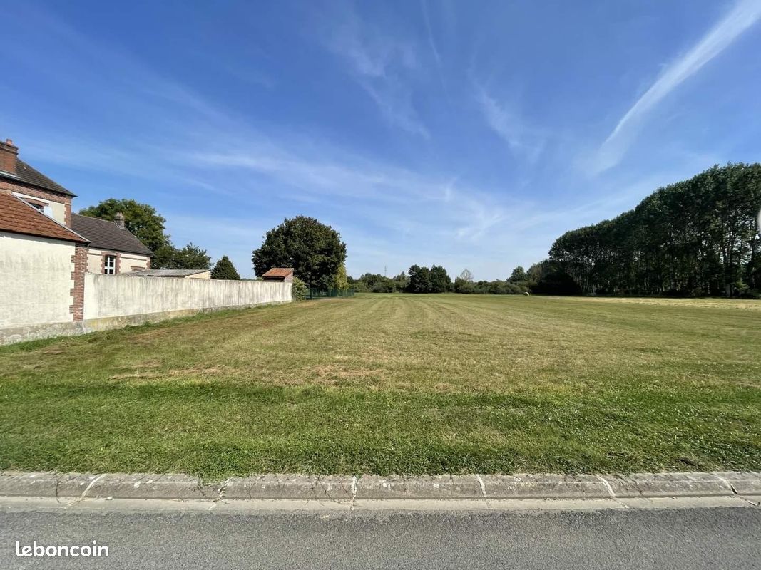 Terrain 1494 m² · à Oyes · 1 494 m² · 16 275 €