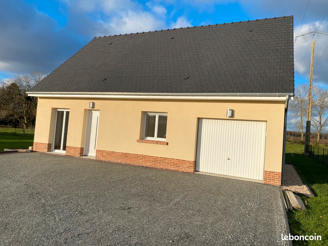 Maison 5 pièces 92 m² · à Maucomble · 92 m² · 850 €
