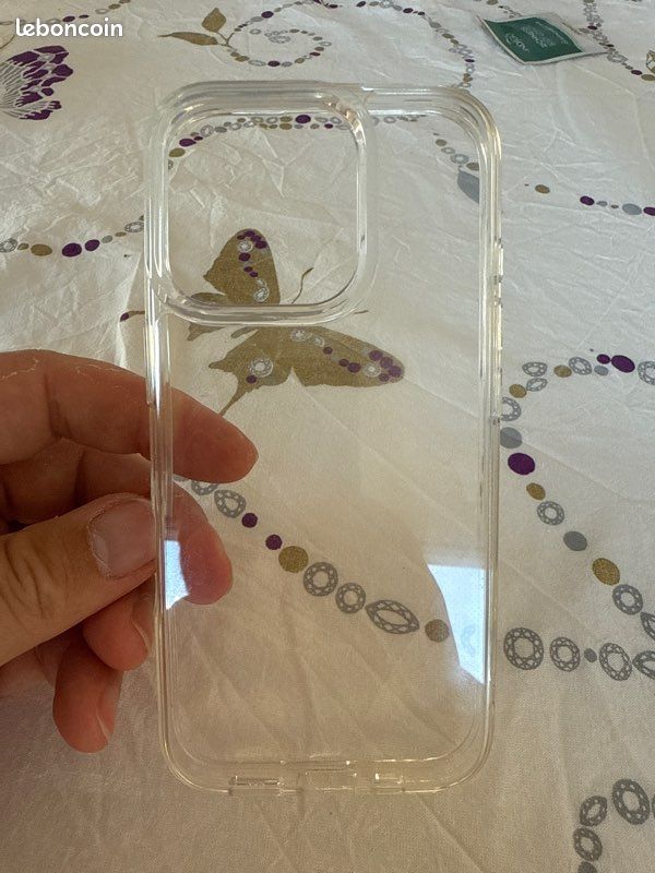 Coque iPhone 16 pro (image 1)