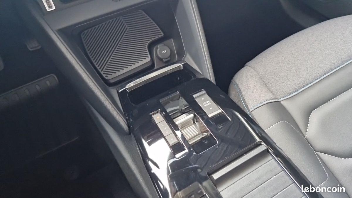 Citroën E-C4 136 CH AUTONOMIE STANDARD AUTOMATIQUE MAX (image 24)