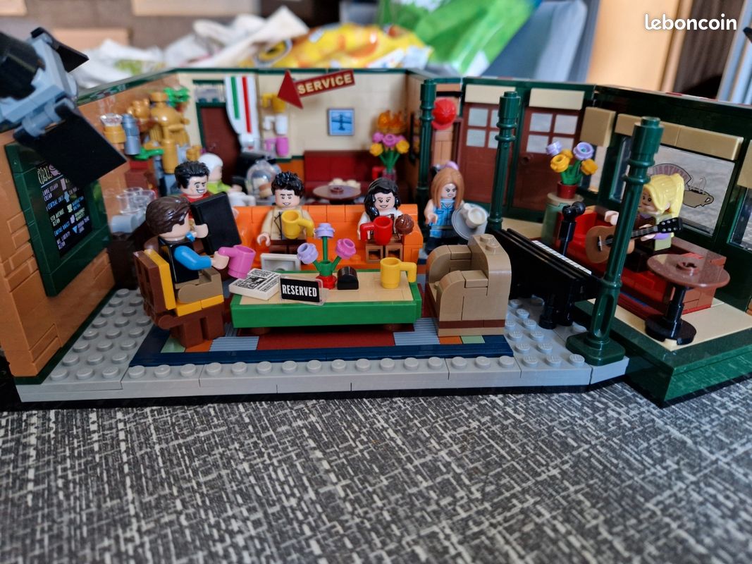 Lego Ideas Vitrine Lego Friends Central Perk Acrylique Affaire D