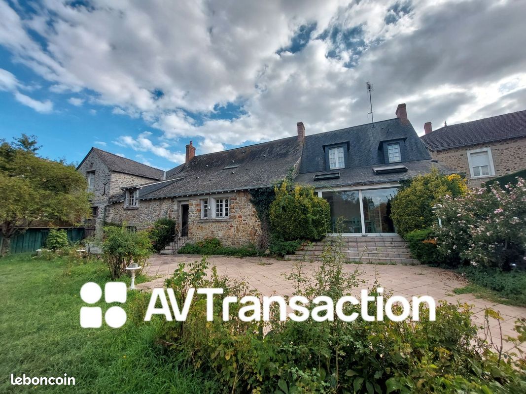 Maison 8 pièces 236 m² · à Vaiges · 236 m² · 267 900 €