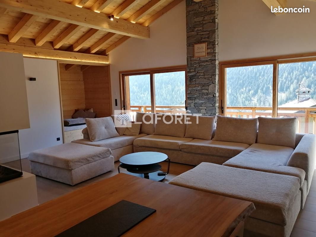 Maison 8 pièces 359 m² · à Séez · 359 m² · 1 890 000 €