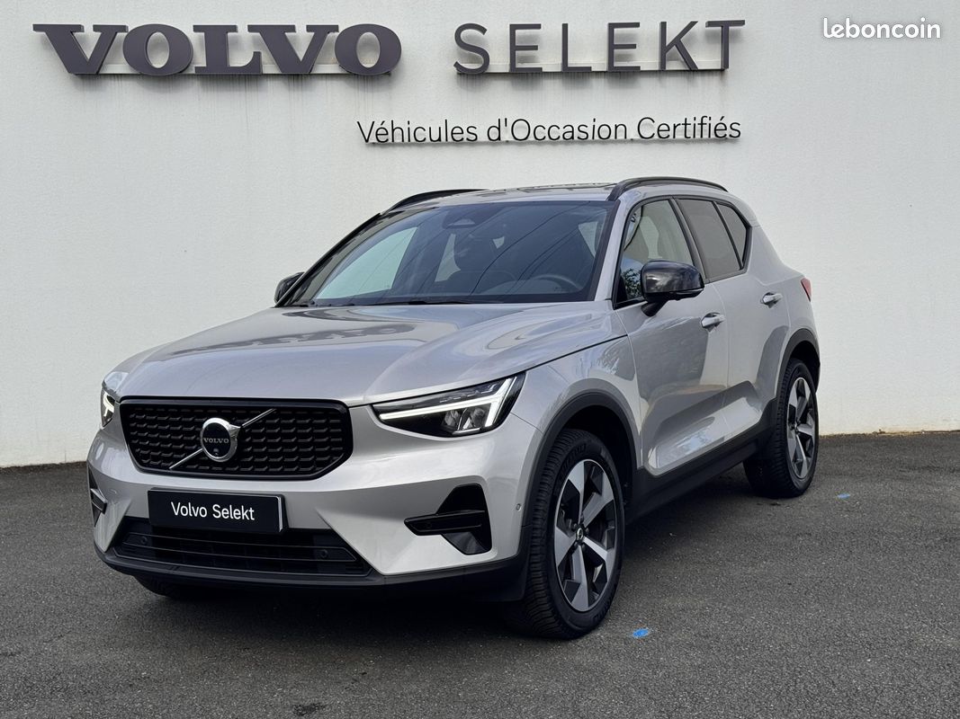 VOLVO XC40 B3 163 ch DCT7 Ultra (image 1)