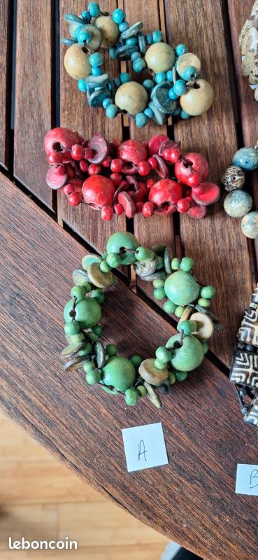 Bracelets (image 2)