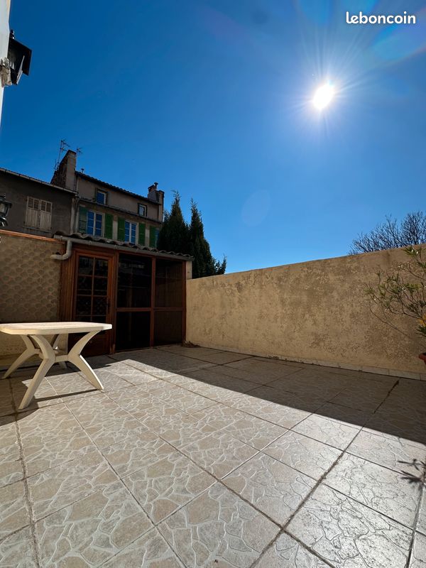 Appartement 3 pièces 70 m² · à Marseille · 69,7 m² · 330 000 €