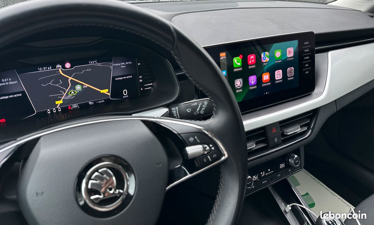 Skoda Kamiq 1.0 TSI 95ch Ambition Cockpit - 1ERE MAIN 27.800KMS- TVA Récupérable 12 075 HT (image 8)