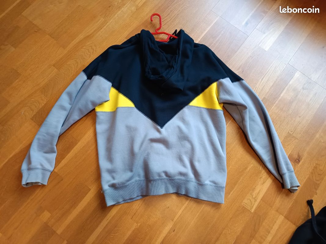 Sweat à capuche (image 2)