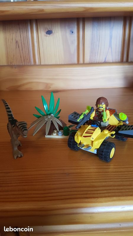 LEGO DINO 5882 L'embuscade du Coelophysis (image 2)