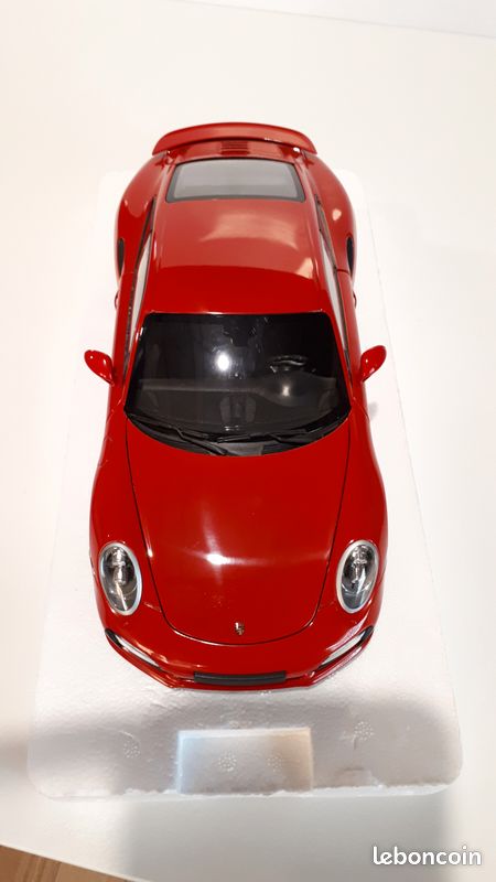 Porsche 911(991) Carrera S Miniature 1/24 Welly WEL 24040R : Voitures miniatures de collection de grandes marques