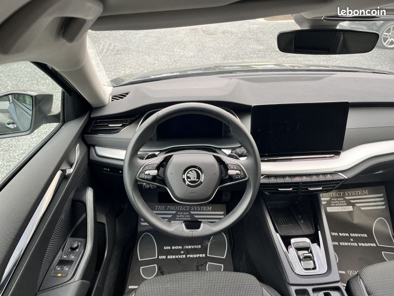 Skoda OCTAVIA COMBI 2.0 TDI SCR 150CH SELECTION DSG7 (image 9)