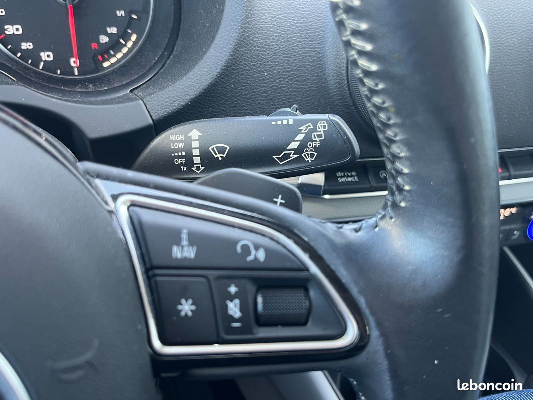 Audi A3 III SPORTBACK 1.8 TFSI 180 AMBITION LUXE S TRONIC 7 III SPORTBACK 1.8 TFSI 180 AMBITION LUXE S TRONIC 7 (image 15)