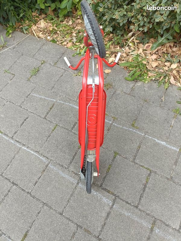 Trottinette à Pédale Vintage - Un Classique Intemporel - Collection