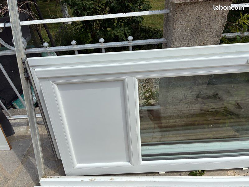 Porte-fenêtre PVC blanche 140 x 220 cm - Très bon état (image 2)