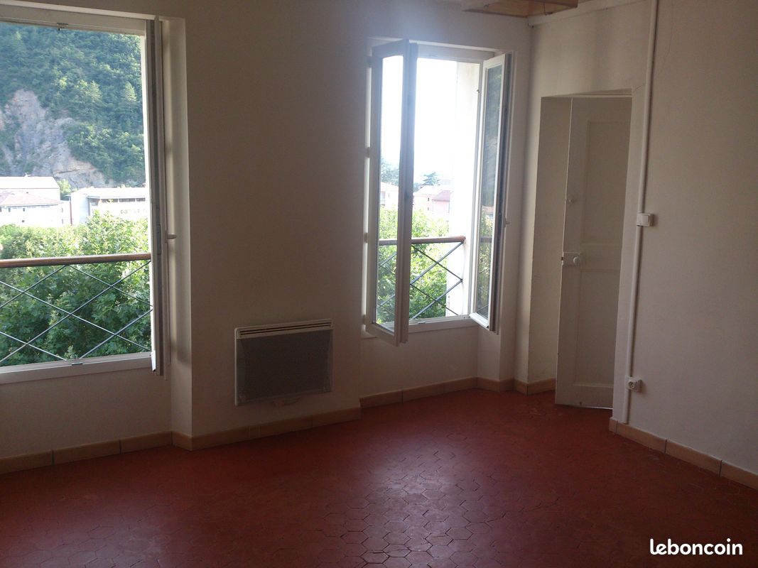 Appartement 3 pièces 65 m² · à Digne-les-Bains · 65 m² · 555 €/mois