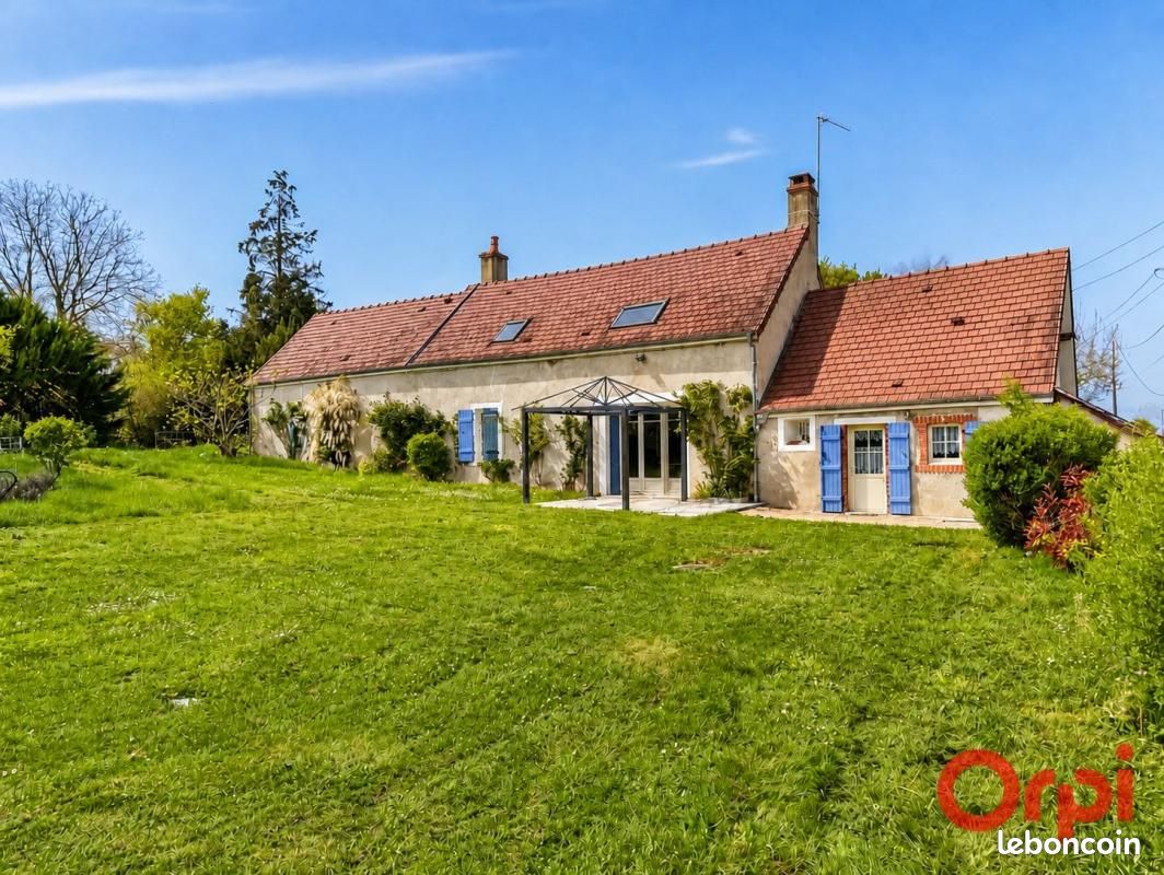 Maison 4 pièces 110 m² · à Bessais-le-Fromental · 110 m² · 119 000 €
