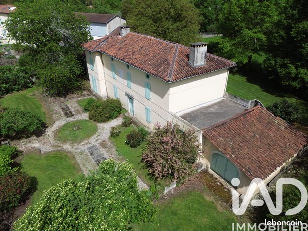 Propriété 10 pièces 200 m²