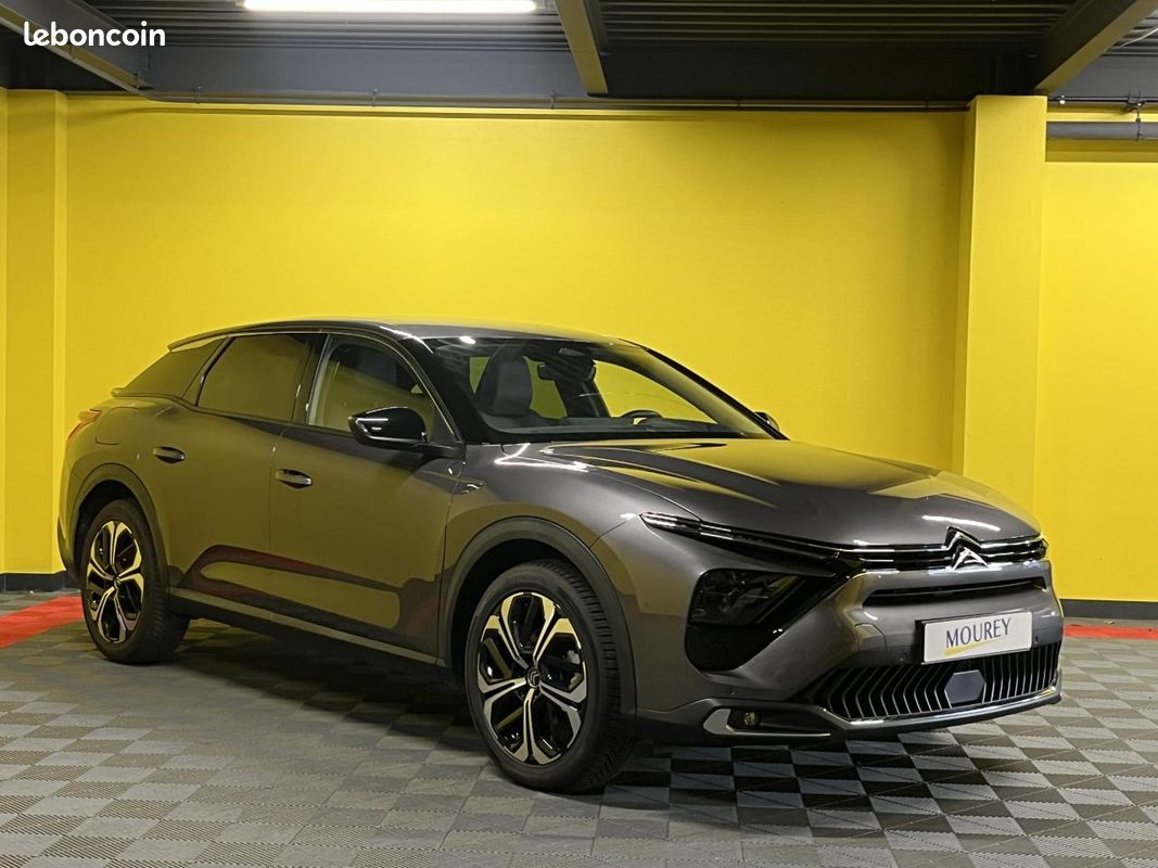 Citroen c5 x essence 130 cv bv eat8 / cuir / camera / affichage tete haute / chargeur induction (image 27)