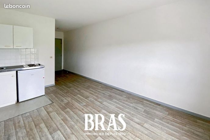 Studio 1 pièce 18 m² — 3
