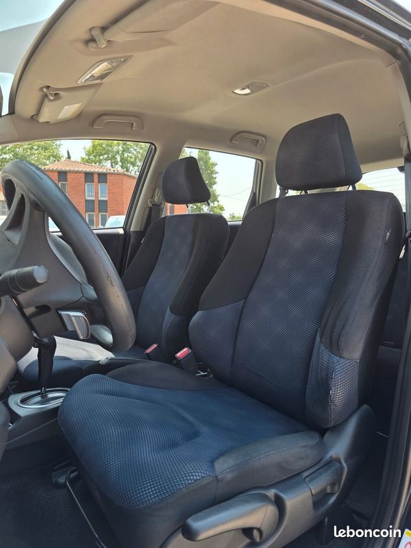 Honda Jazz — 1.4i 100 ch Comfort / 1°Main & Boîte automatique (image 7)