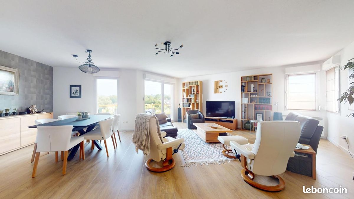 Appartement 4 pièces 135 m² · à Jassans-Riottier · 135 m² · 470 000 €