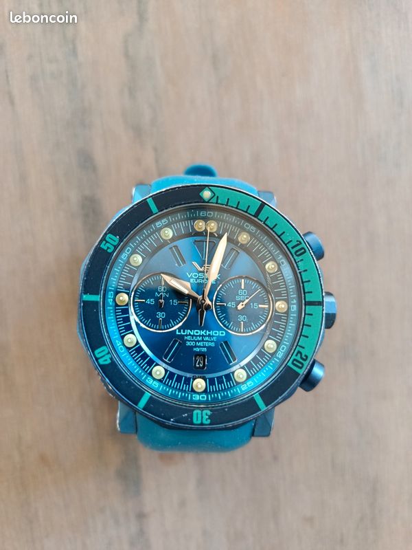 Vend montre Vostok-Europe Lunokhod Montres Bijoux