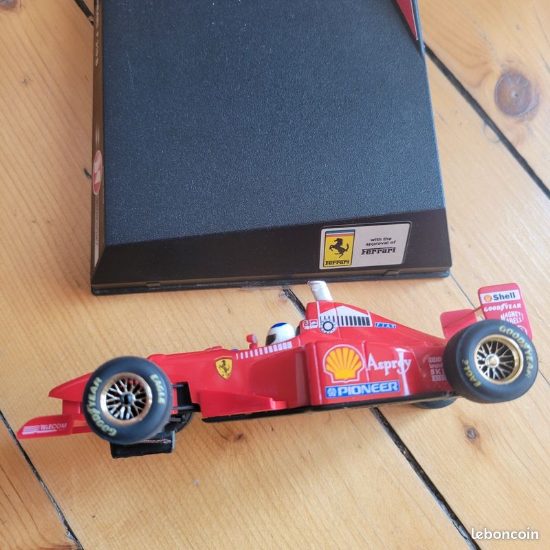 Miniature Ninco 1/32 - Ferrari F310B - Voiture De Slot Racing - Comme Neuve