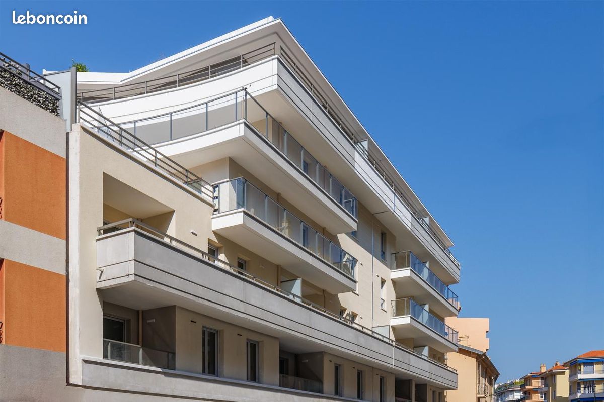 Appartement 4 pièces 115 m² · à Roquebrune-Cap-Martin · 115 m² · 2 954 €