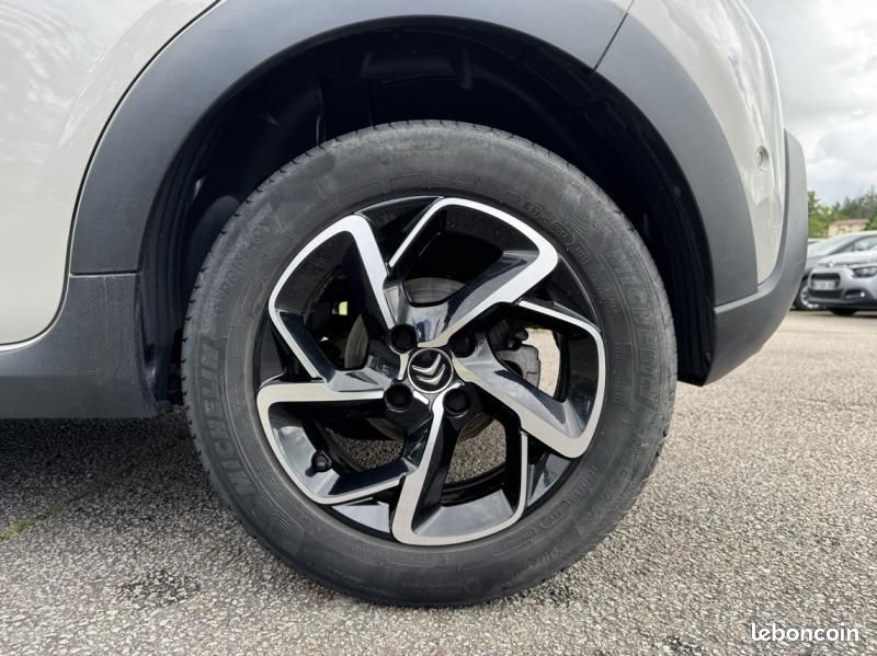 Citroen C3 1.2 PureTech 110 Saint James / GPS + CAMERA / GARANTIE 12 MOIS (image 8)