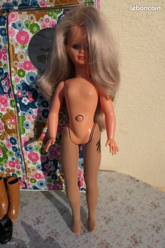 Tenue Week-end Pour Poupée Cathie Bella – Année 1976 – Très Bon état